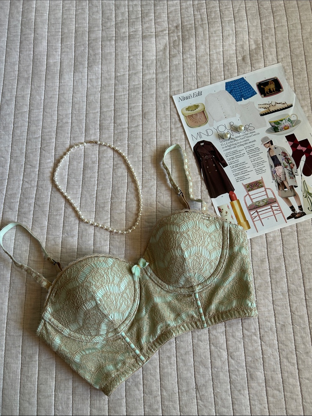 Anthropologie lace, coquette, nylon Vtg dainty soft girl feminine bra 32B